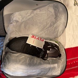 Nfinity Flytes black brand new